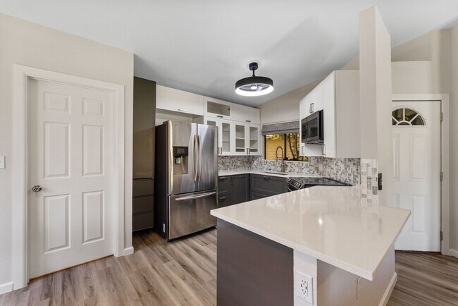 Building Photo - Charming 2-Bed Home with Garage, Fenced Yard & Private Patio in San Antonio – $1,350/mo