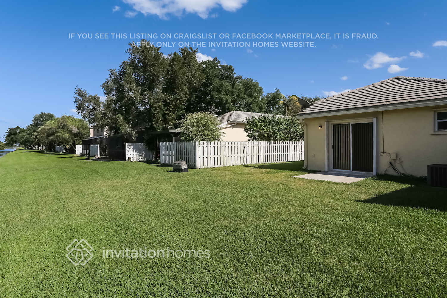 Building Photo - 9913 NW 9th Ct