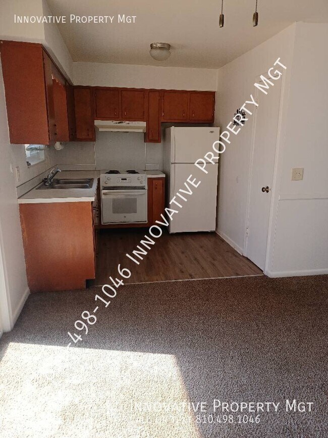Building Photo - 3462 Ridgecliffe Dr
