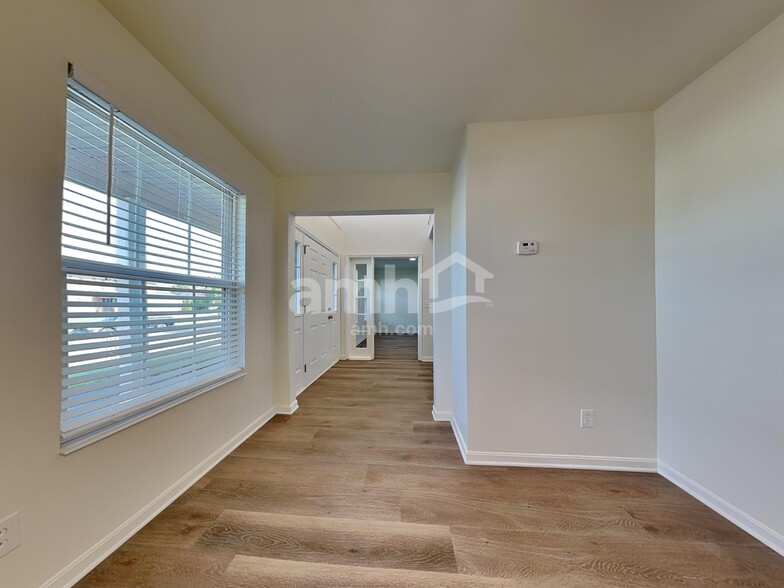 Building Photo - 6532 Kristine Dr