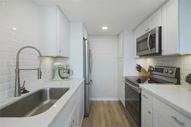 Building Photo - 948 S Alma School Rd