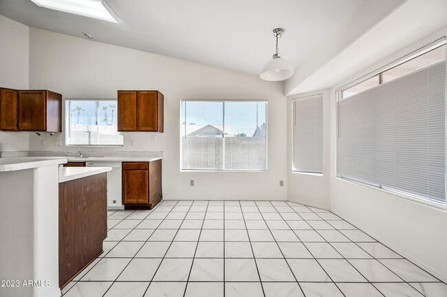 Building Photo - 856 54 Cir