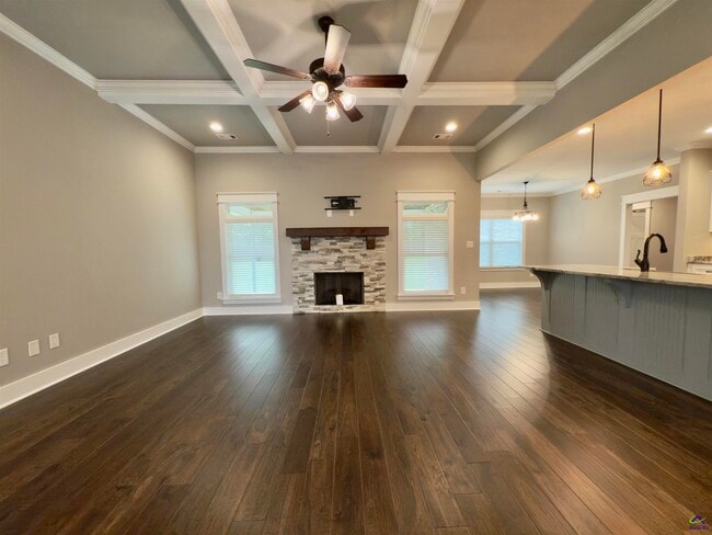 Building Photo - 408 Hawk's Nest Dr