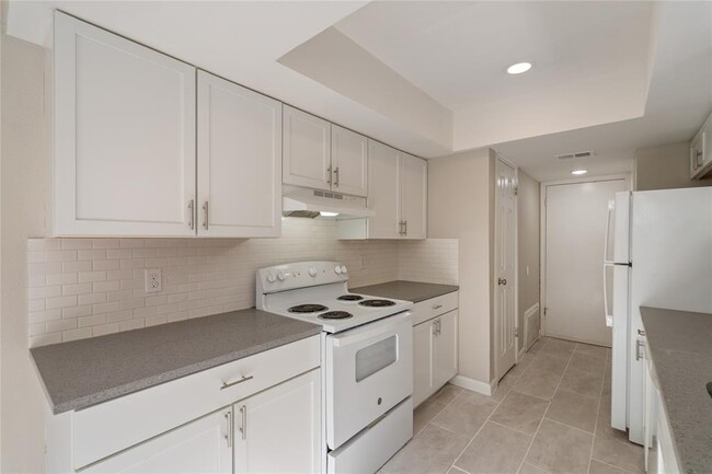 Building Photo - 9209 Kempler Dr