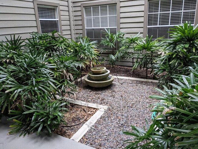 Building Photo - 2500 Winding Creek Blvd