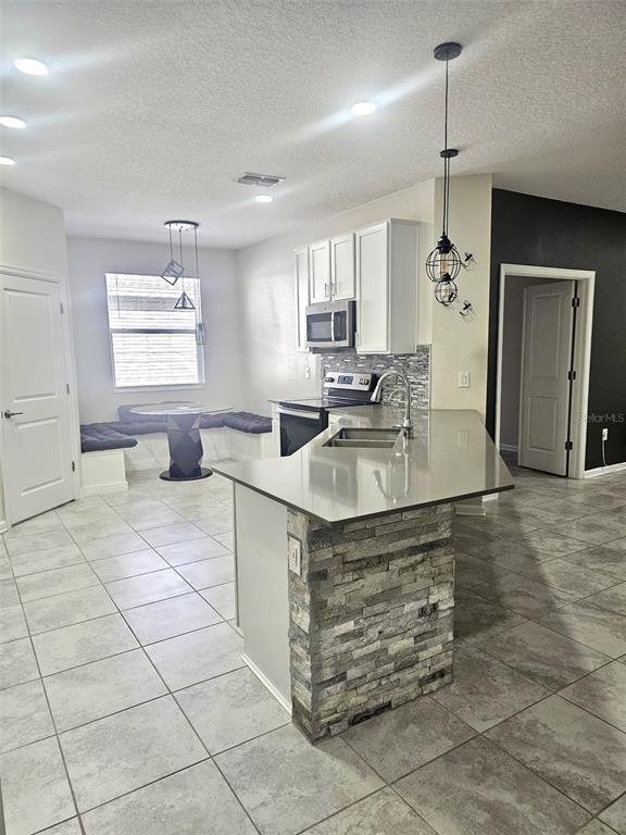 Building Photo - 4497 Bluff Oak Loop
