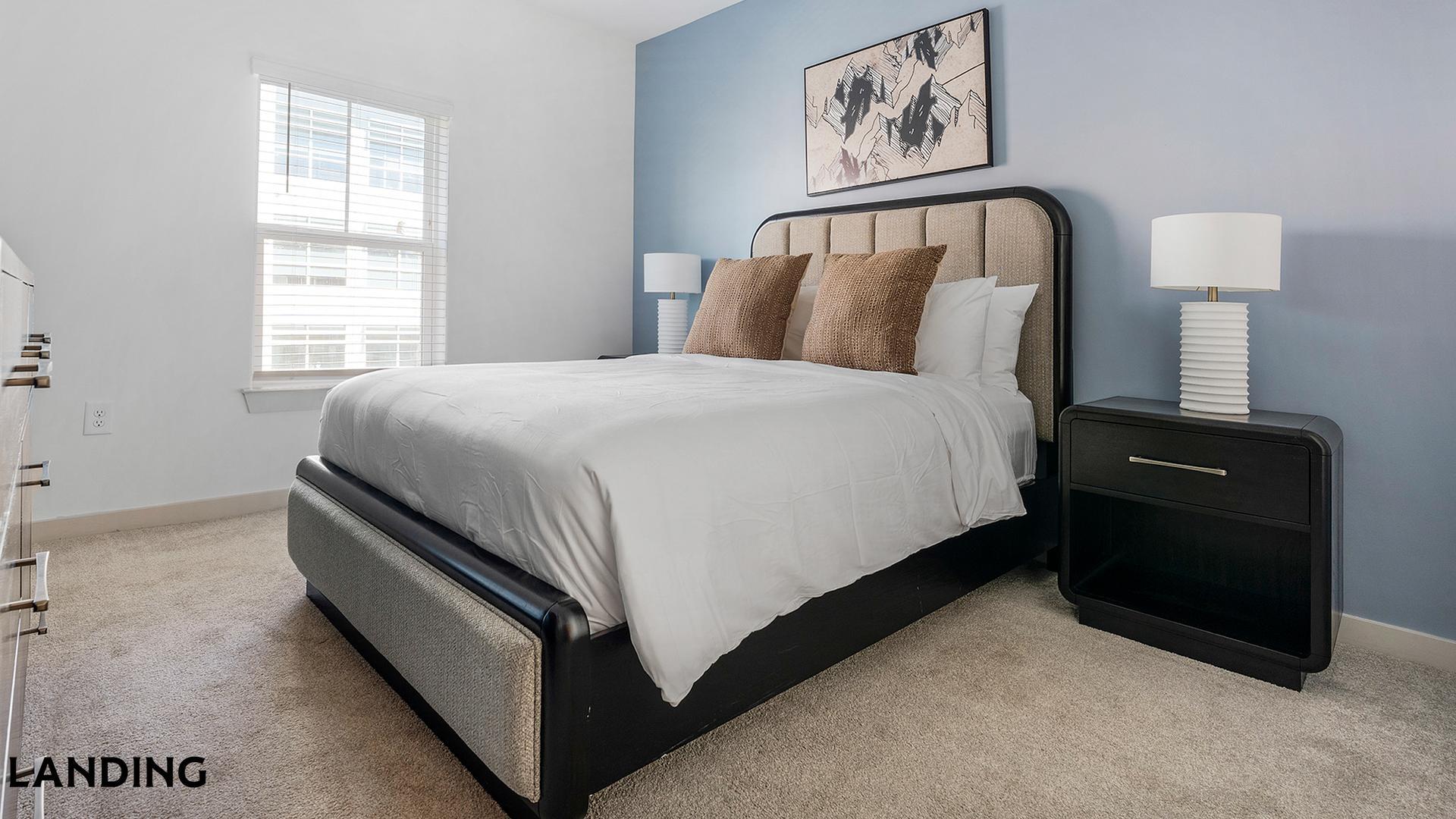 Building Photo - 6000 Front St