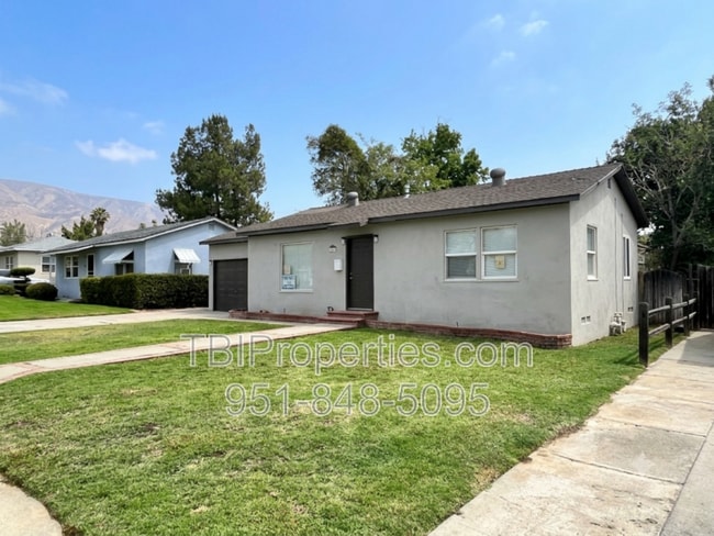 Building Photo - 4667 N Mayfield Ave