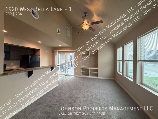 Building Photo - 1920 W Bella Ln