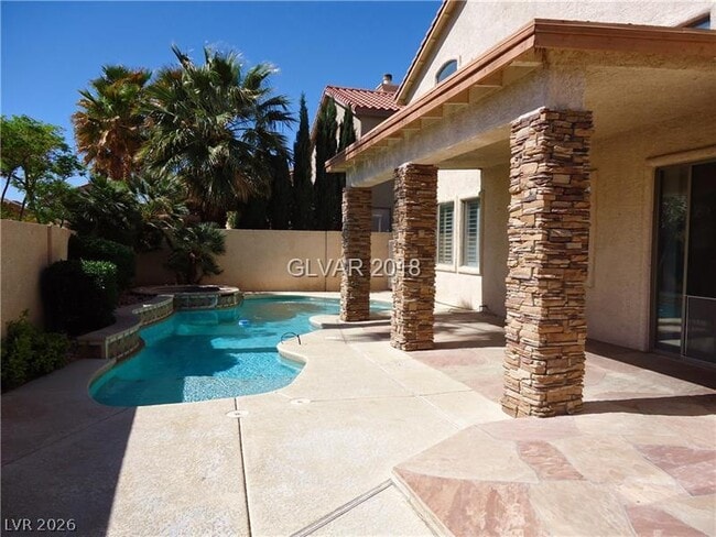 Building Photo - 1108 Ventura Hills St