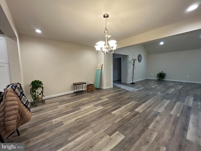 Building Photo - 13046 Monterey Ln