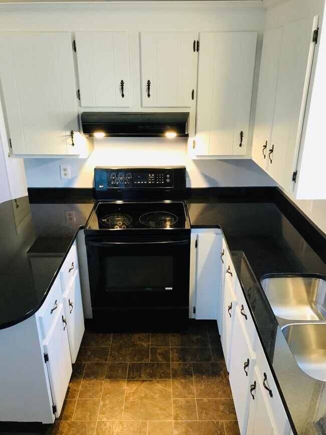 Building Photo - 7-9 Spring Street