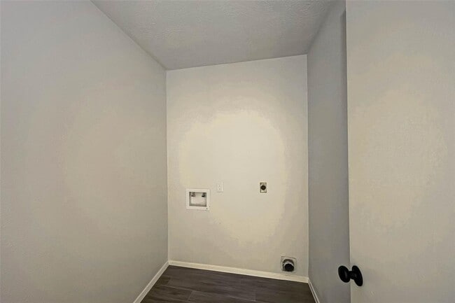Building Photo - 2330 Grindstone Ln