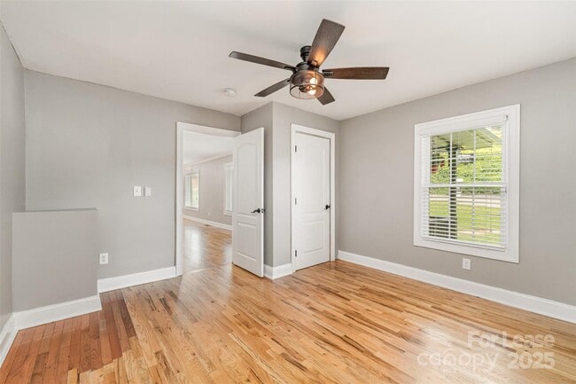 Building Photo - 1164 Bradford Mountain Rd