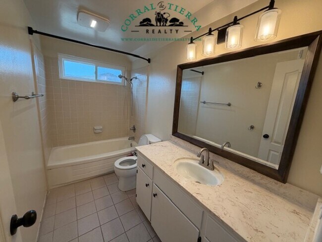 Building Photo - TOP-RATED SCHOOLS & ROOM TO ROAM IN TORO PARK! (Washington Union School District)