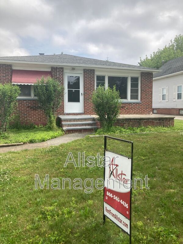 Building Photo - 3436 Dellwood Dr