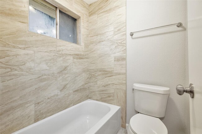 Building Photo - 13703 Cologne Dr