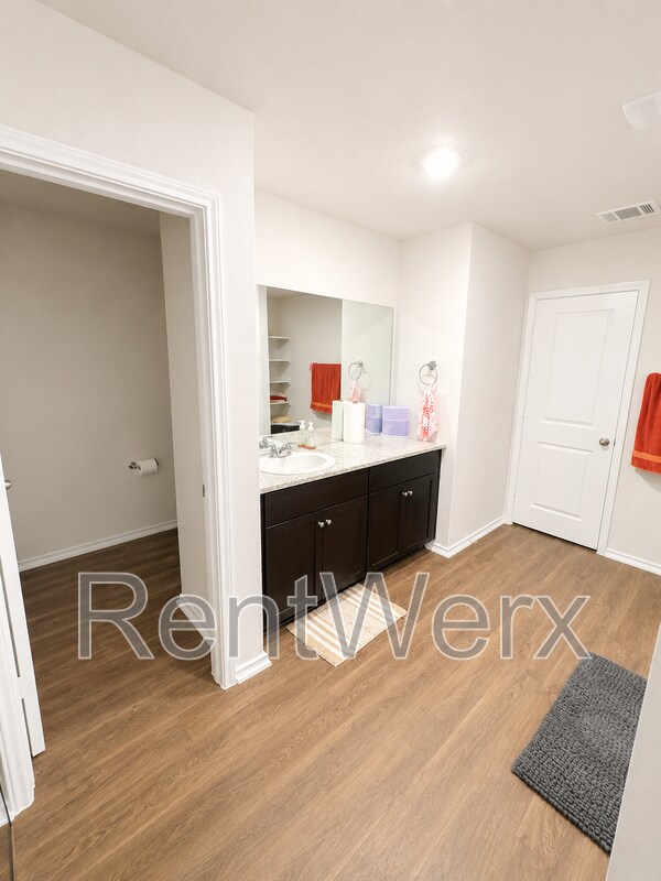 Building Photo - 13804 Siltstone Lp