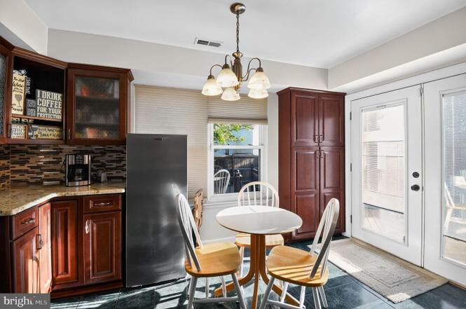 Building Photo - 22040 Caravel Ct