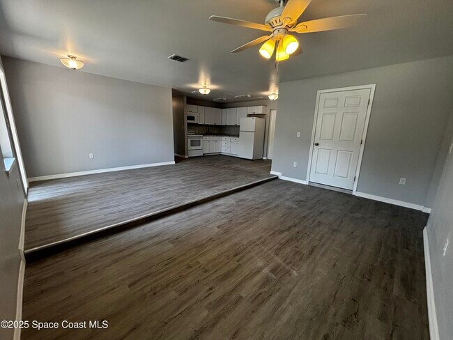 Building Photo - 1627 Palmetto St