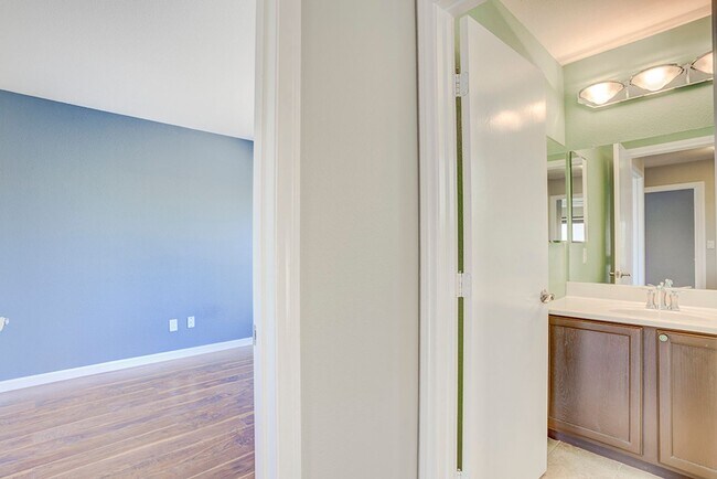 Building Photo - Status: Accepting Applications