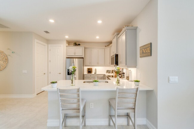 Building Photo - 217 Ibiza Lp