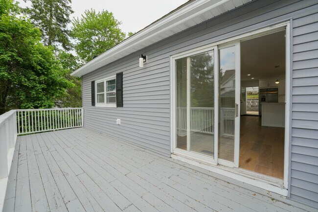 Building Photo - 59 Fairfax St