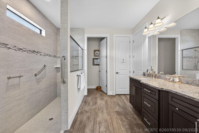 Building Photo - 532 Sonoma Isles Cir
