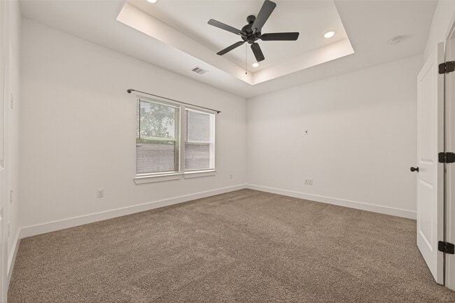 Building Photo - 5206 Firnat St
