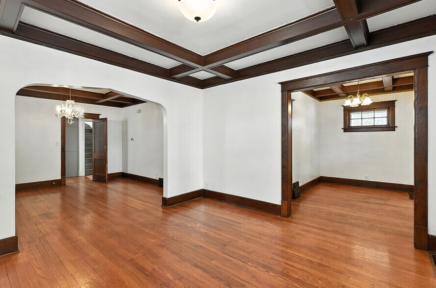 Building Photo - 2965 Harris Street