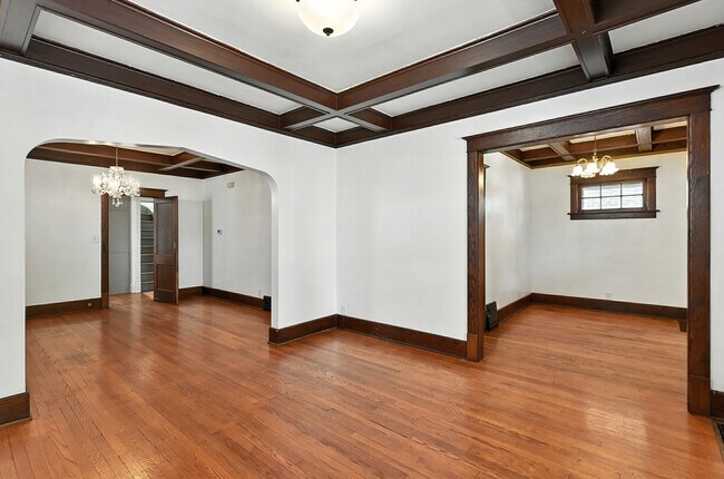 Building Photo - 2965 Harris Street