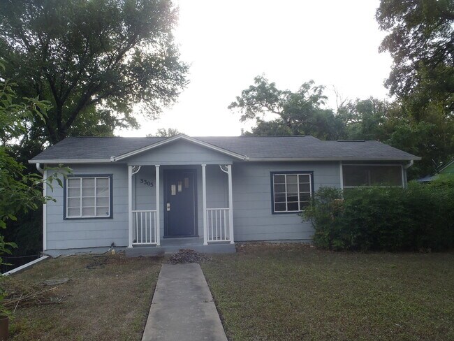 Building Photo - Rare 2/1 w/ Basement in Cherrywood!