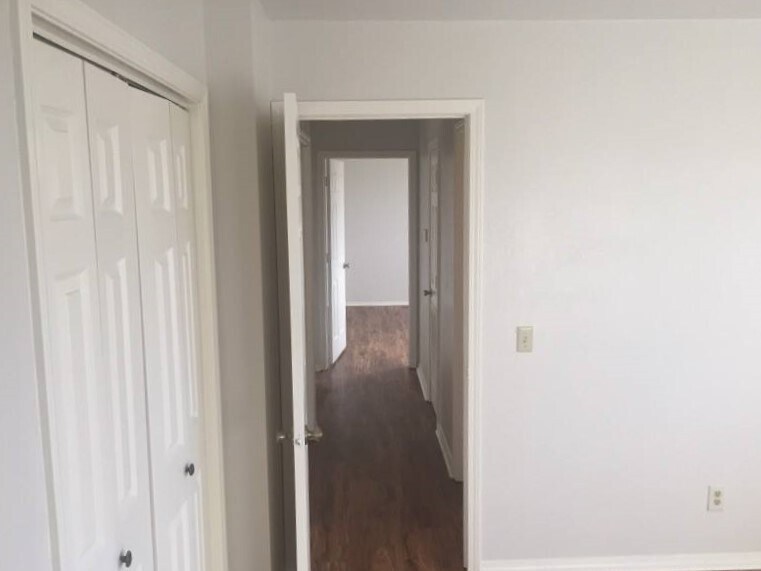 Pale Oak Walls and Golden Acacia Floor of LVP. - 428 Kays Ln