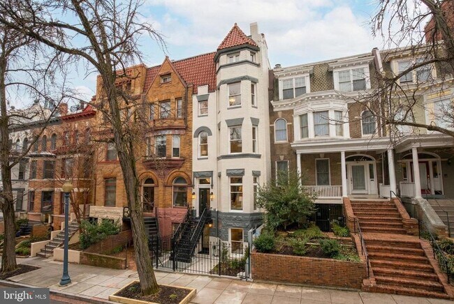 Building Photo - 1816 Belmont Rd NW