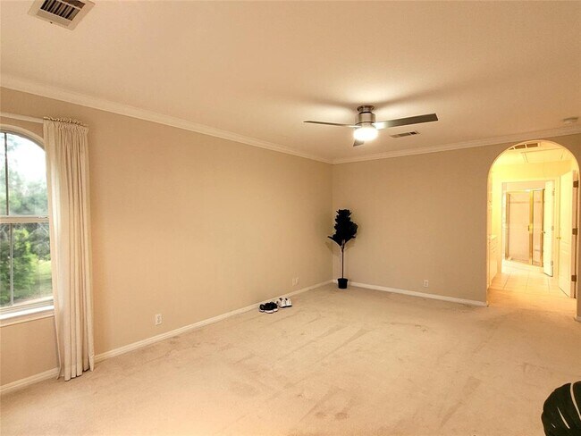 Building Photo - 8504 Young Ln