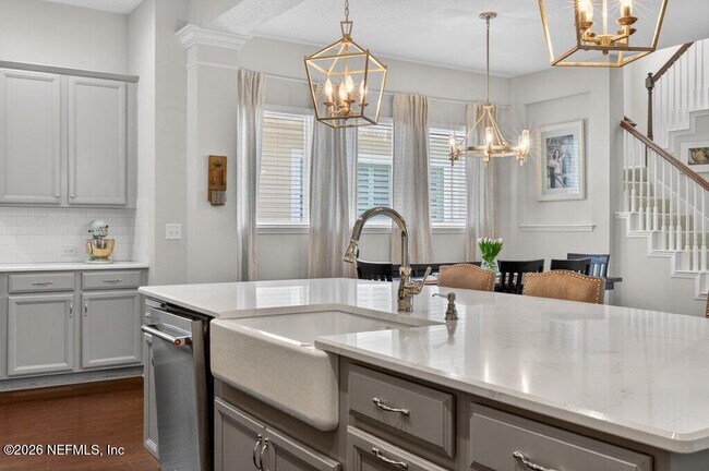 Building Photo - 120 Burlcrest Ct