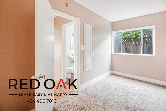 Building Photo - 220 Mira Mar Ave