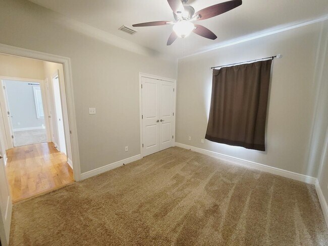 Building Photo - 2508 Goldenrod Wy