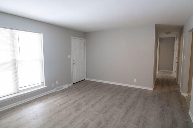 Building Photo - 4242 Santa Barbara