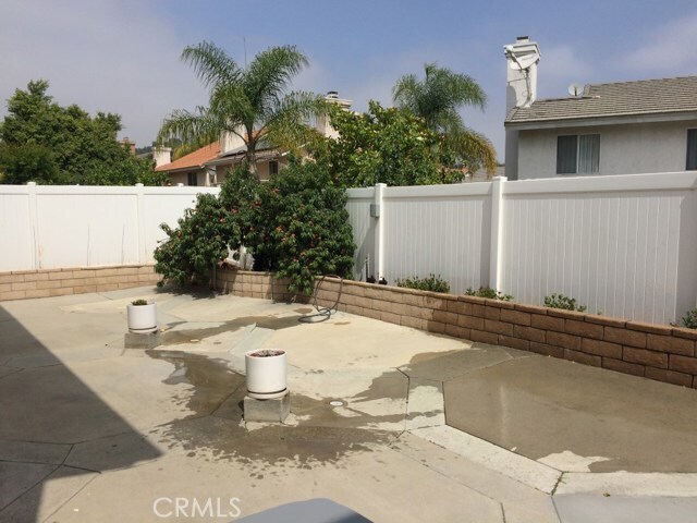 Building Photo - 2196 Rancho Hills Dr