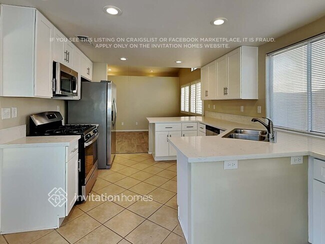 Building Photo - 4512 Crimson Leaf Dr