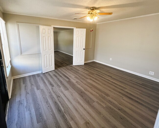 Building Photo - 4327 Zelda Ln