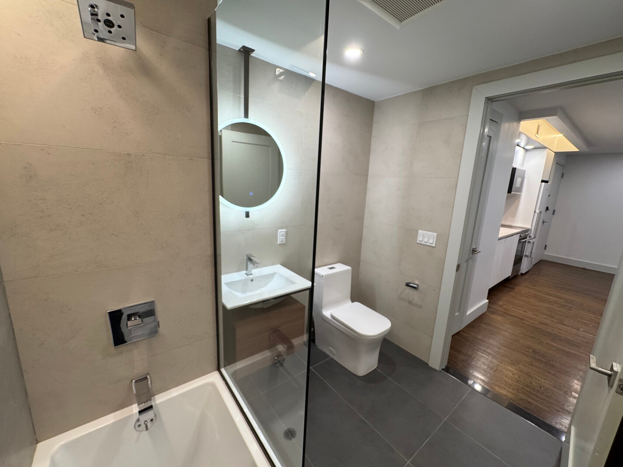 Building Photo - 150 Lenox Rd