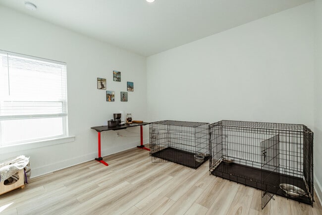 Building Photo - 231 Lyla Ln