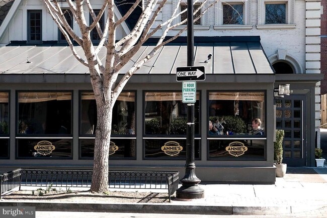 Building Photo - 1718 Corcoran St NW