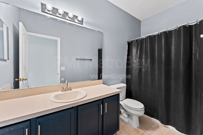 Building Photo - 5873 Fishhawk Ridge Dr