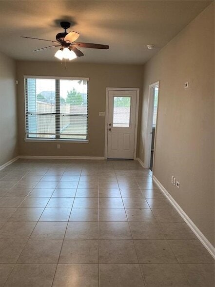 Building Photo - 16226 Rattlesnake Run Trail