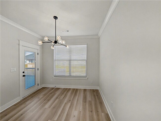 Building Photo - 7842 Scenic Vly Ave