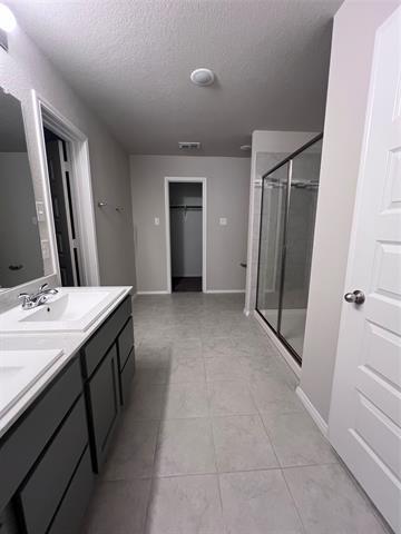 Building Photo - 7400 Gangway Dr