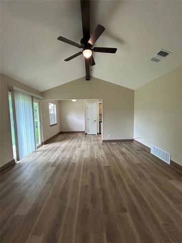 Building Photo - 1105 N Knowles Dr